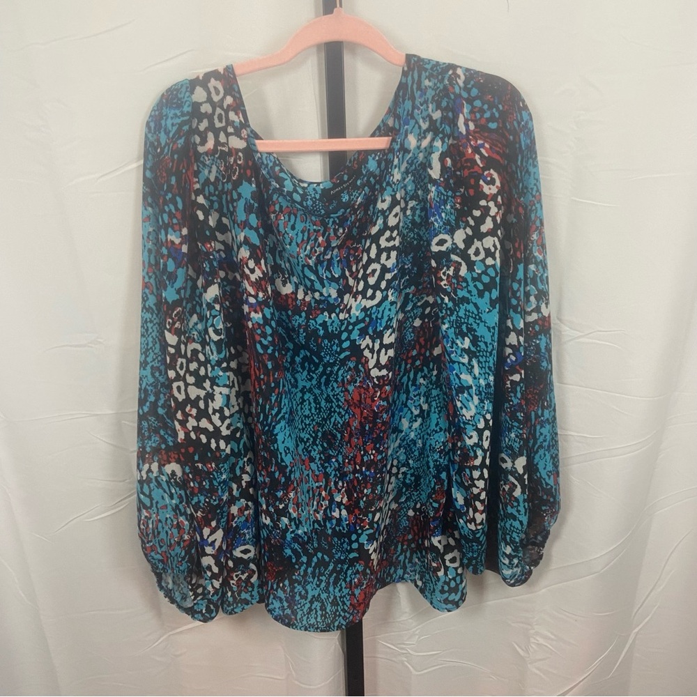 Ashley Stewart Vibrant Blue/Red/White/Black Tulip Back Blouse Size 22